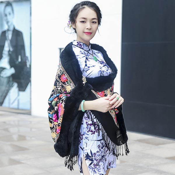 羊毛刺繡披肩 羊毛刺繡披肩